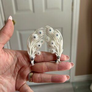 CELLULOID 1950 Elegant White clip ons Crystal Accents 💛